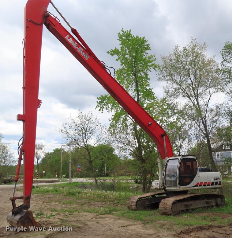 2005 Link-Belt 240 LX long reach excavator - DE3409