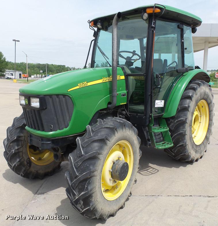 John Deere 5525 MFWD tractor - DE7786