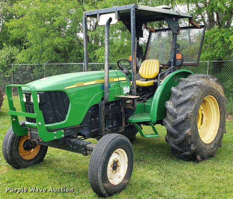 2008 John Deere 5325 tractor - DD4702