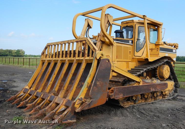 1999 Caterpillar D8R dozer - DE3979
