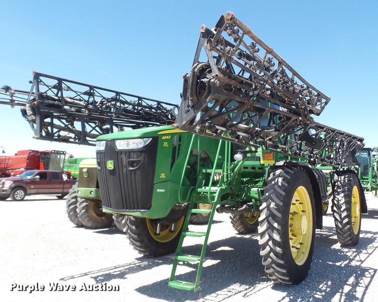 2012 John Deere 4940 sprayer - FS9549
