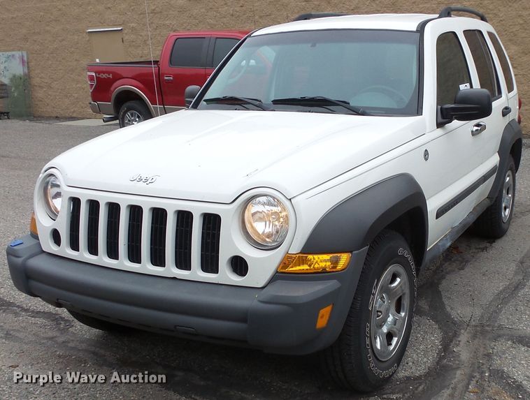 2007 Jeep Liberty SUV - DC4542