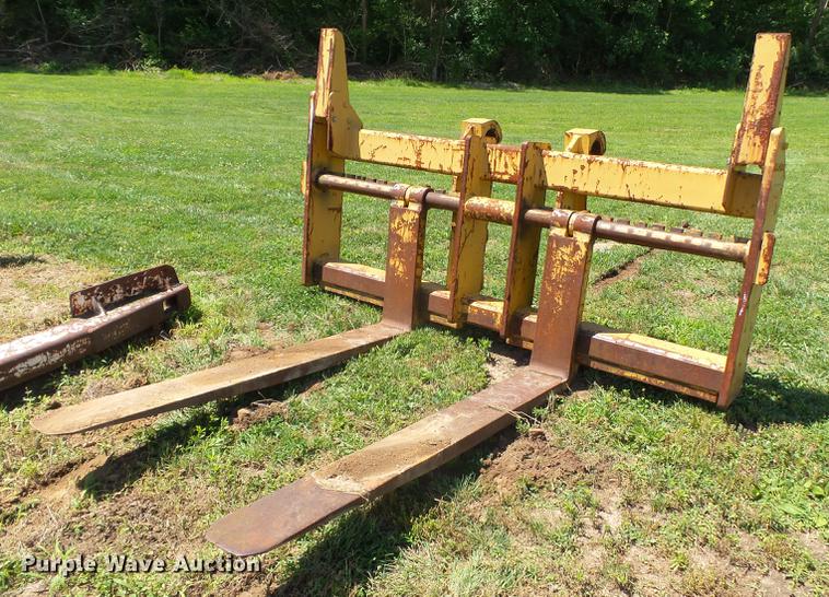 Caterpillar ART02723 pallet forks - DE7823