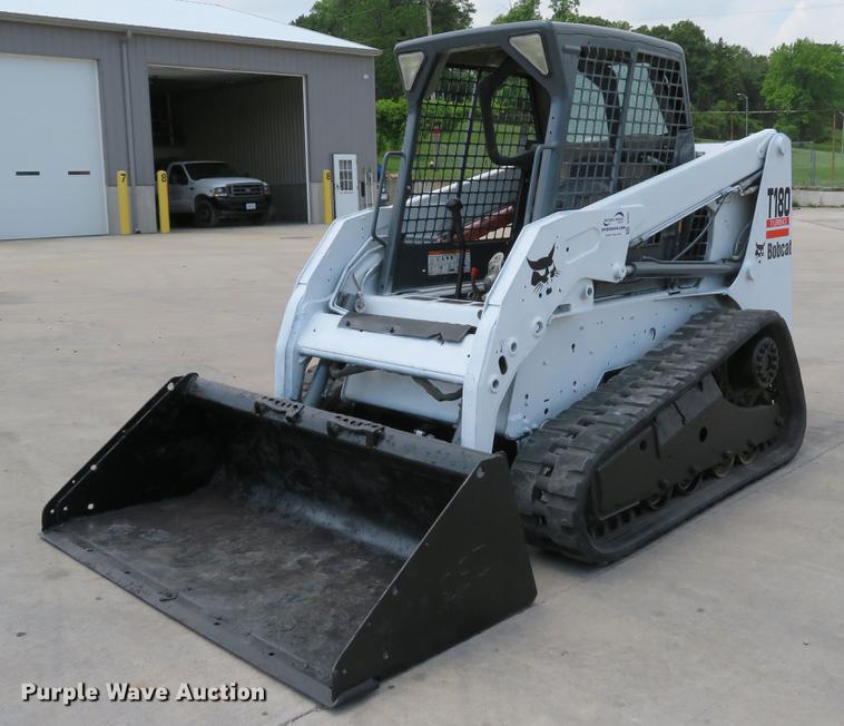 2011 Bobcat T180 skid steer - DE8091