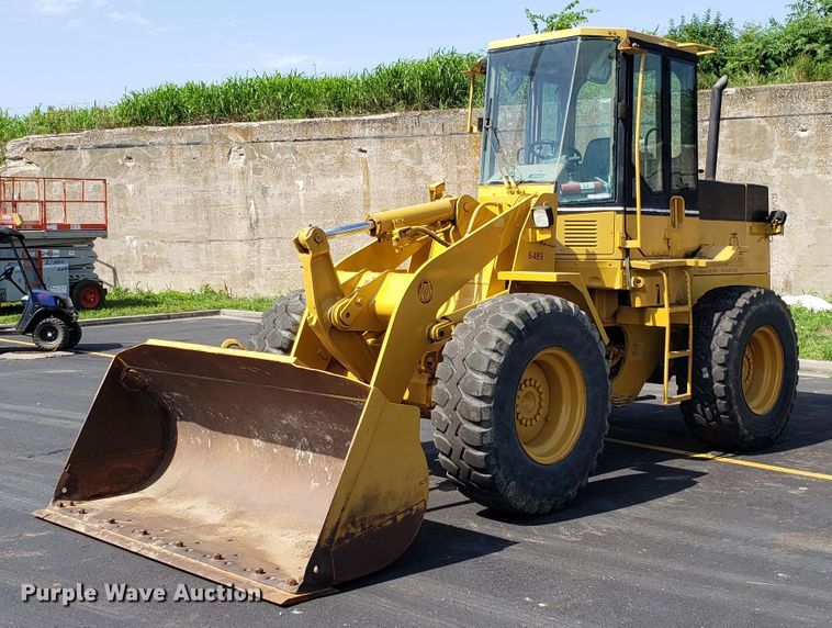 1995 Caterpillar 924F wheel loader - EU9895