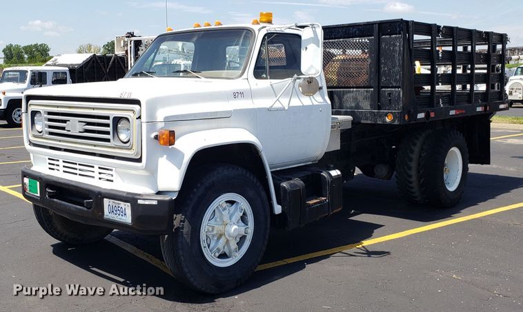 1987 Chevrolet C70 flatbed truck - EU9903