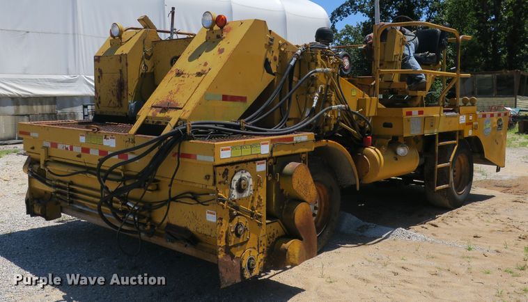 Etnyre chip spreader - DB10233