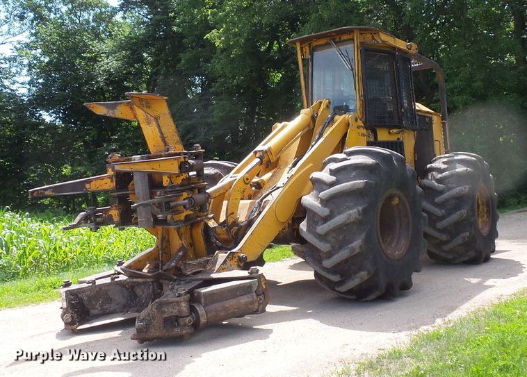 John Deere 544D feller buncher - FM9637