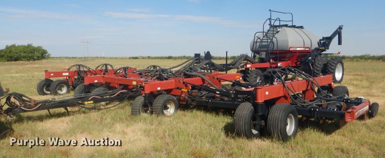 Case IH SDX40 no-till air seeder - FY9685
