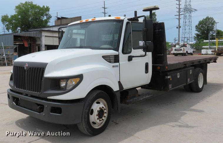 2012 International TerraStar flatbed truck - DE8253