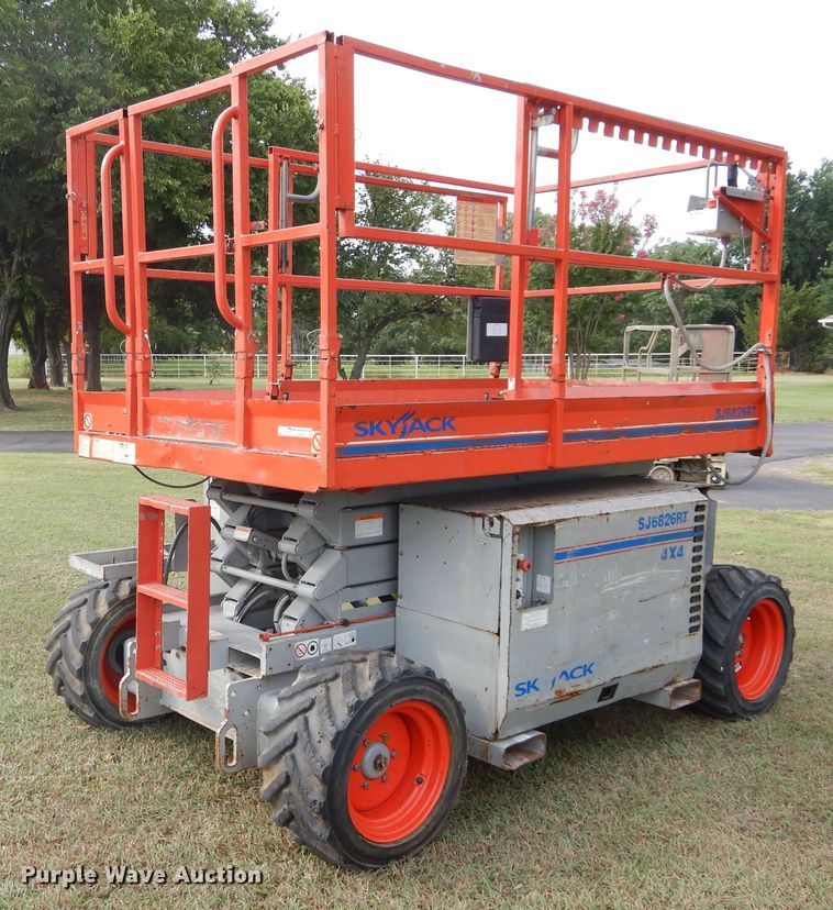 Skyjack SJ6826RT scissor lift - FI9960