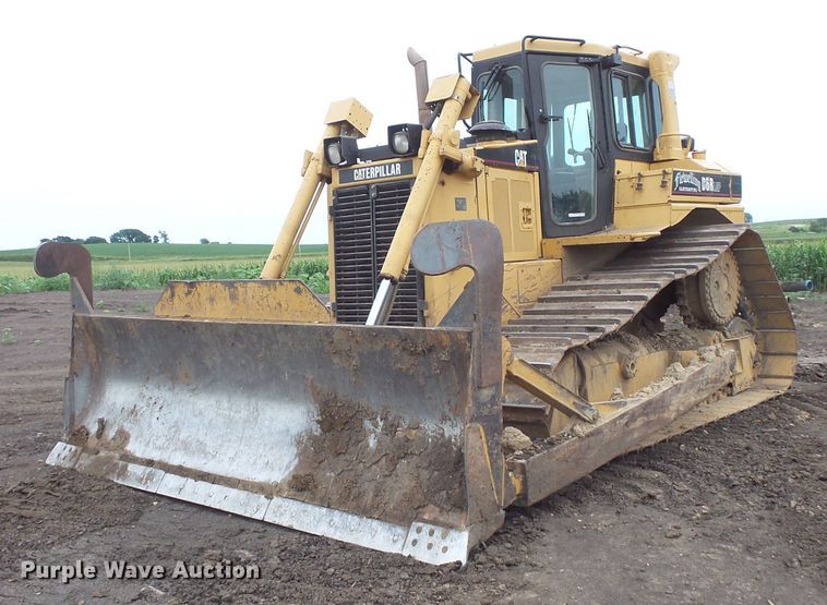 2002 Caterpillar D6R LGP dozer - FU9275