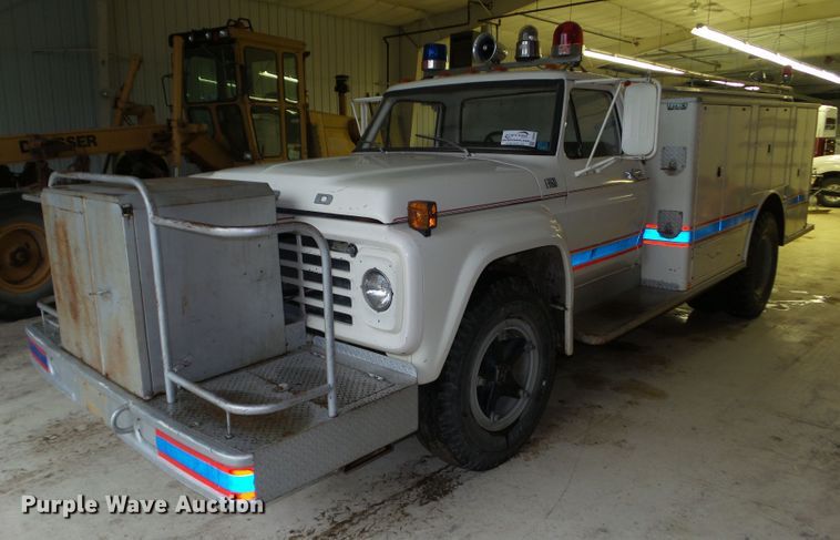 1976 Ford F750 fire truck - DF0784