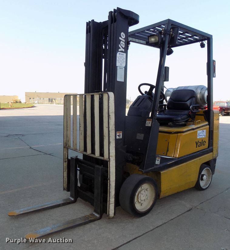 2002 Yale GLC040AFNUAE082 forklift - DG2429