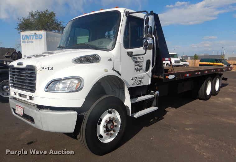 2012 Freightliner Business Class M2 rollback truck - GH9581