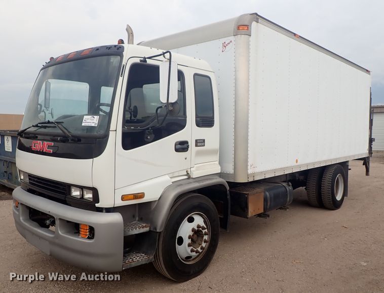 1999 GMC T6500 box truck - DE5576