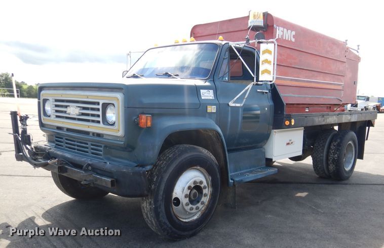 1982 Chevrolet C70 flatbed truck - DG4941