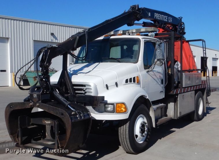 2006 Sterling Acterra knuckle boom crane truck - FU9433