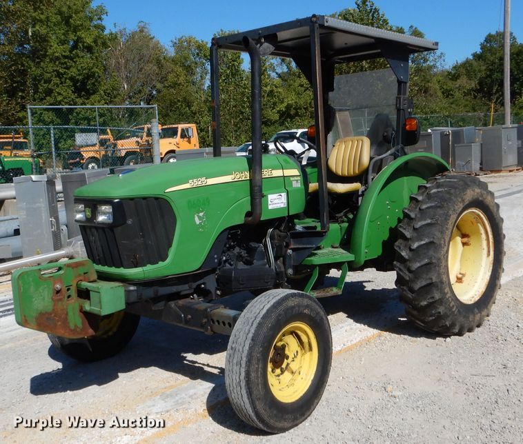 2006 John Deere 5525 tractor - DH2148