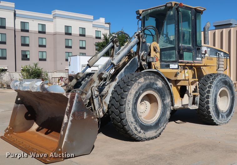 2001 Caterpillar IT28G wheel loader - DG7019