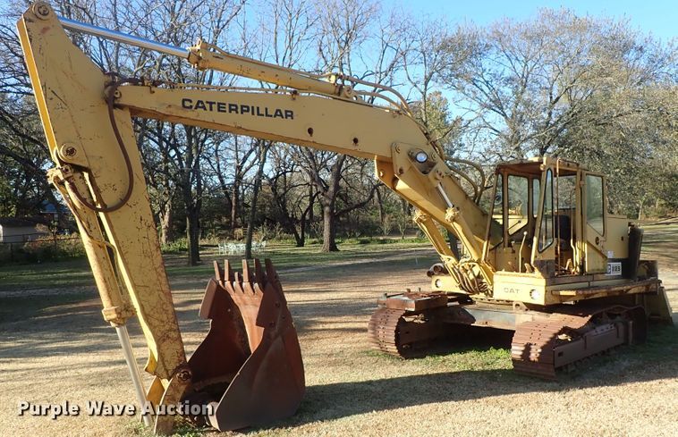 Caterpillar 225 excavator - DB7586