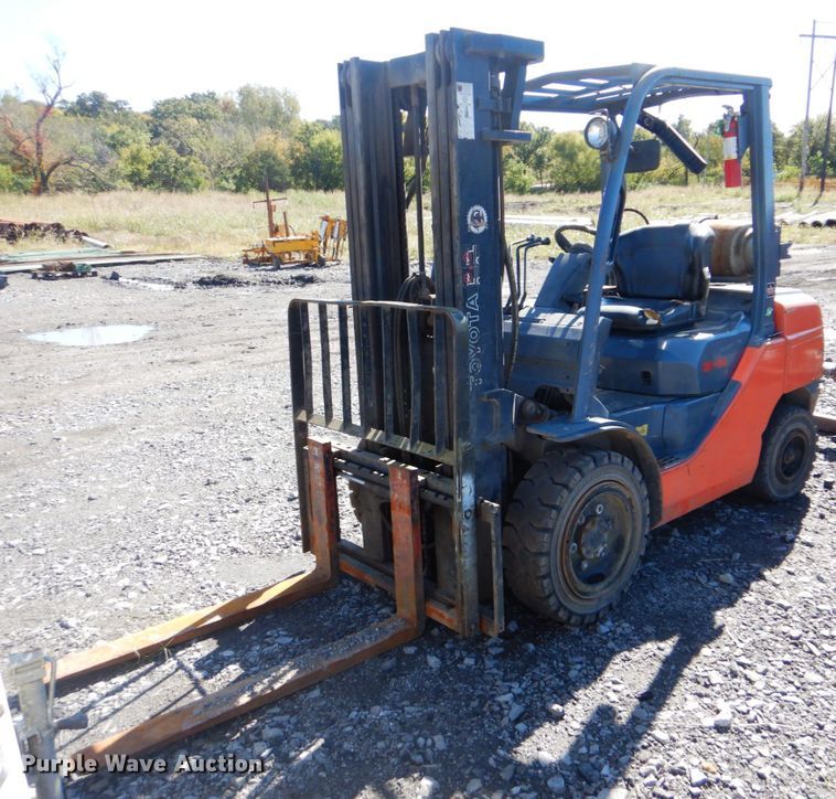 Toyota 8FGU30 forklift - GC9703