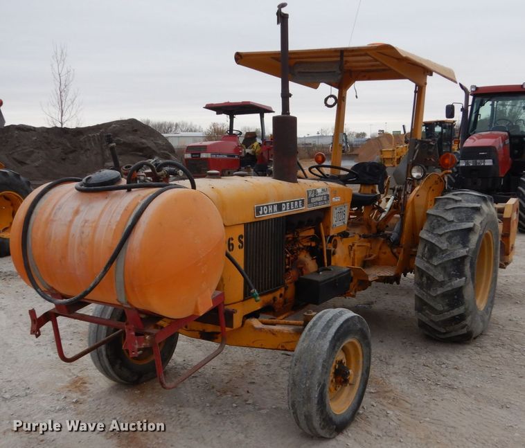 1975 John Deere 401B tractor - EC9122