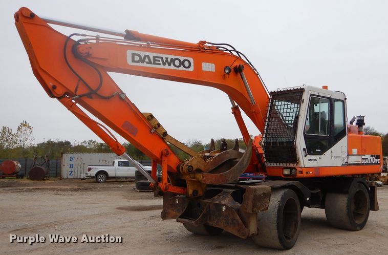 1999 Daewoo Solar 170W-III rubber tire excavator - EY9490