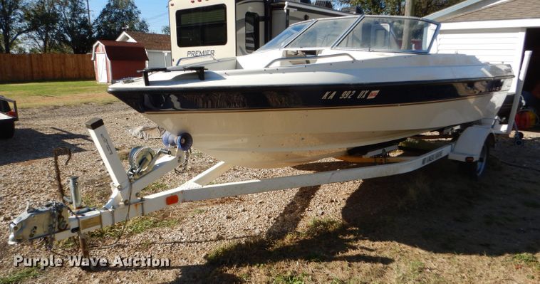 2003 Bayliner boat - FJ9822