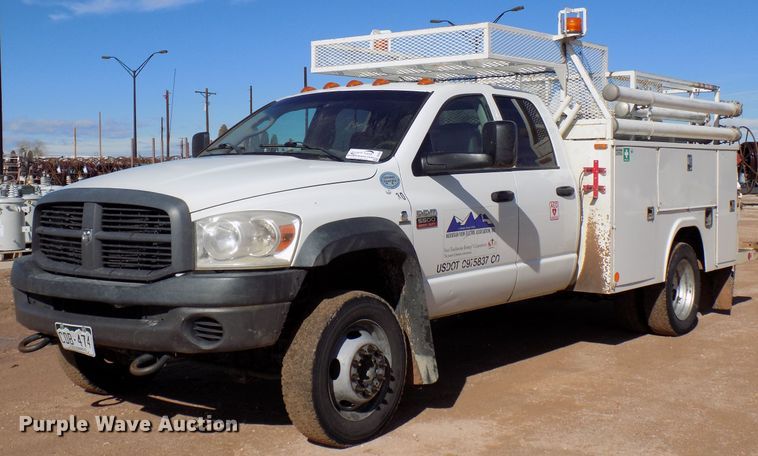2008 Dodge Ram 5500 utility bed truck - DD6052