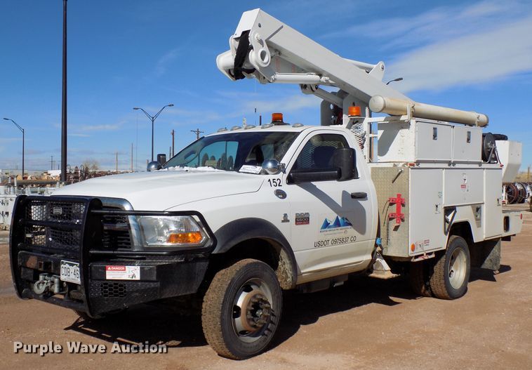 2011 Dodge Ram 5500 bucket truck - DD6053