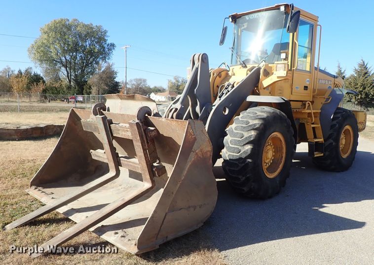 2004 Volvo L90E wheel loader - DB7561