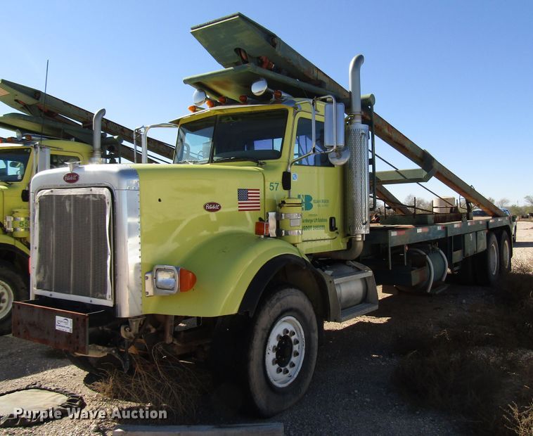 2006 Peterbilt 357 winch truck - DG6707
