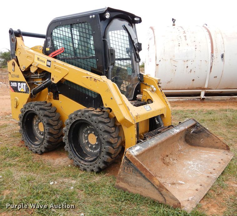 2015 Caterpillar 242D skid steer - FK9927