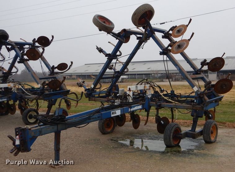 Blue Jet anhydrous ammonia applicator - DH6898