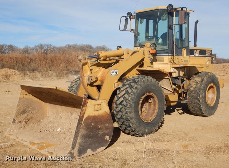 1995 Caterpillar 938F wheel loader - GE9577