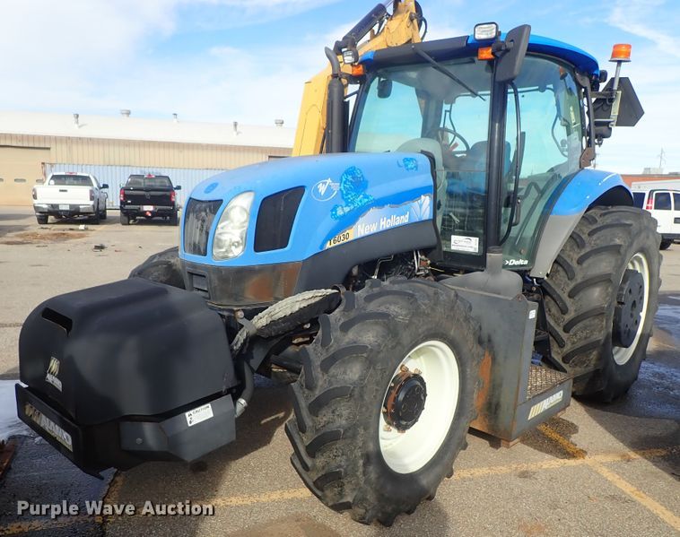 2009 New Holland T6030 MFWD tractor - DC3395