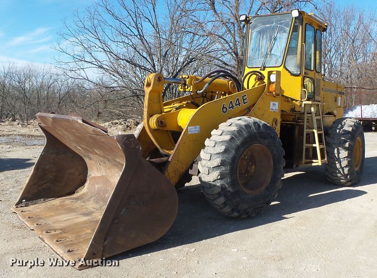 1990 John Deere 644E wheel loader - DH7833