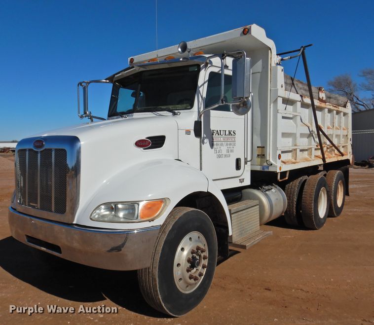 2005 Peterbilt 335 dump truck - DI0023