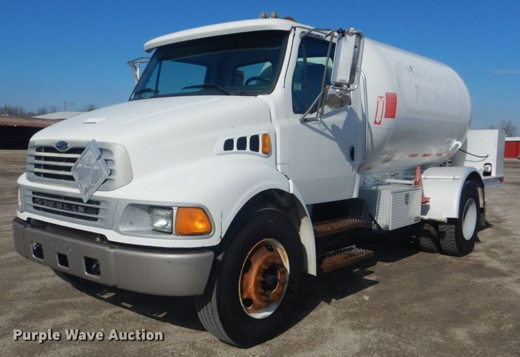 2006 Sterling Acterra propane truck - GF9046