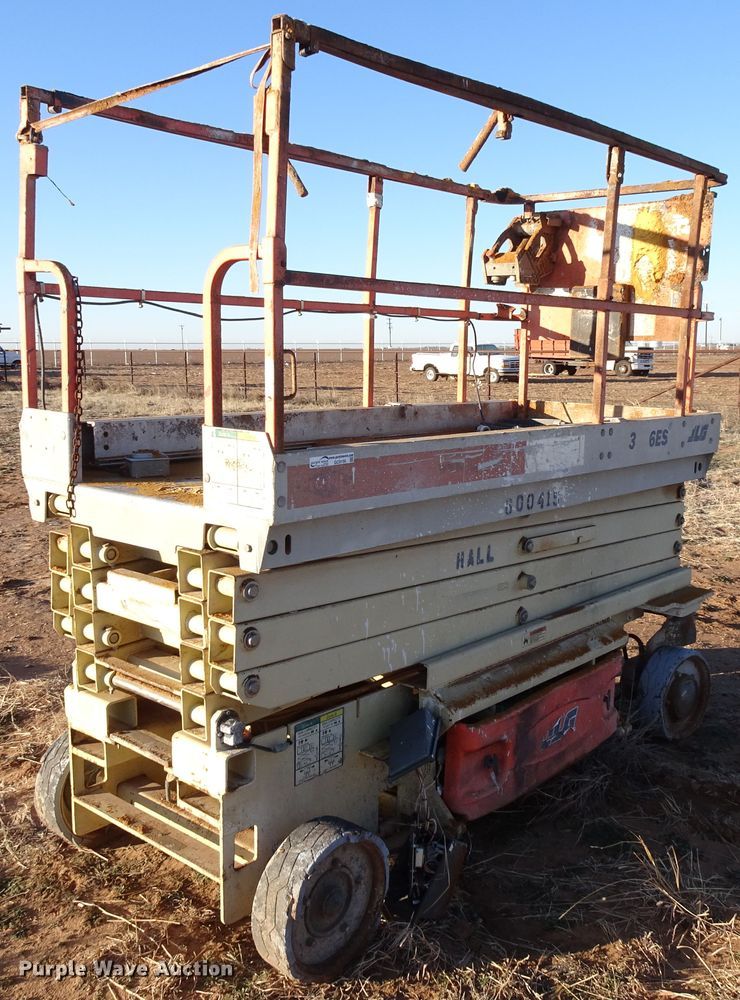 JLG 3246ES scissor lift - GC9156