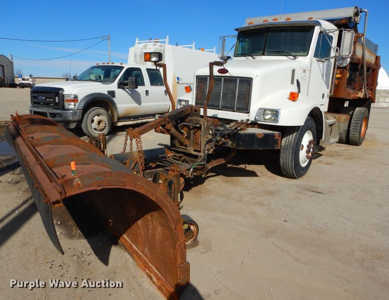 2004 Peterbilt 330 dump truck - DH2638