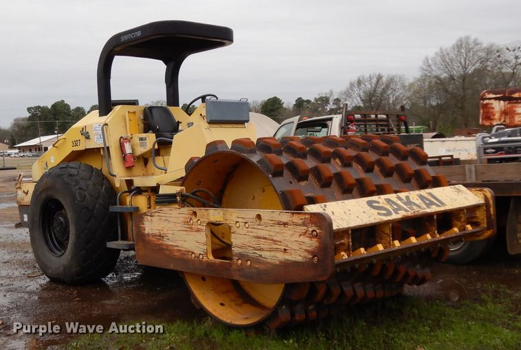 Sakai SV510TF single drum roller - DH2365