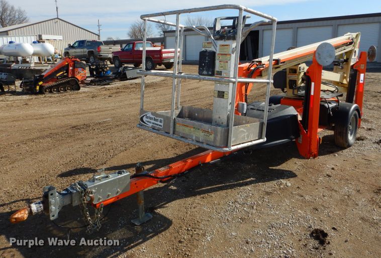 2015 JLG T350 boom lift - FY9010