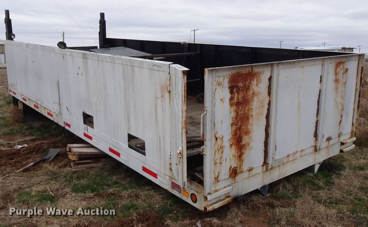 Waltco 373BT oil delivery bed - GC9174