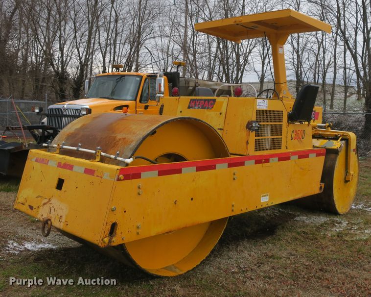 Hypac C350D double drum vibratory roller - DB10011