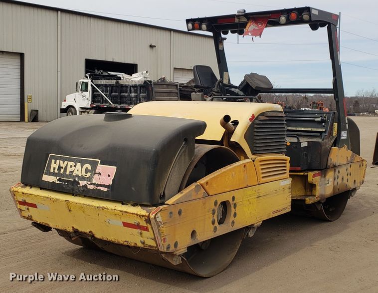 Hypac C766D double drum vibratory roller - DD2626