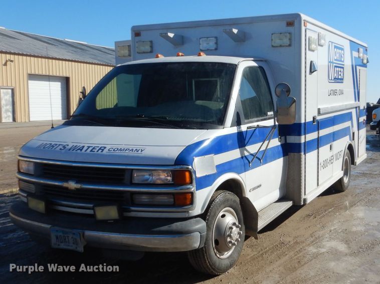 1997 Chevrolet Express 3500 ambulance - GW9559