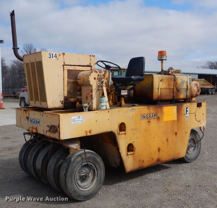 Ingram 9-2800-P pneumatic roller - DH6489