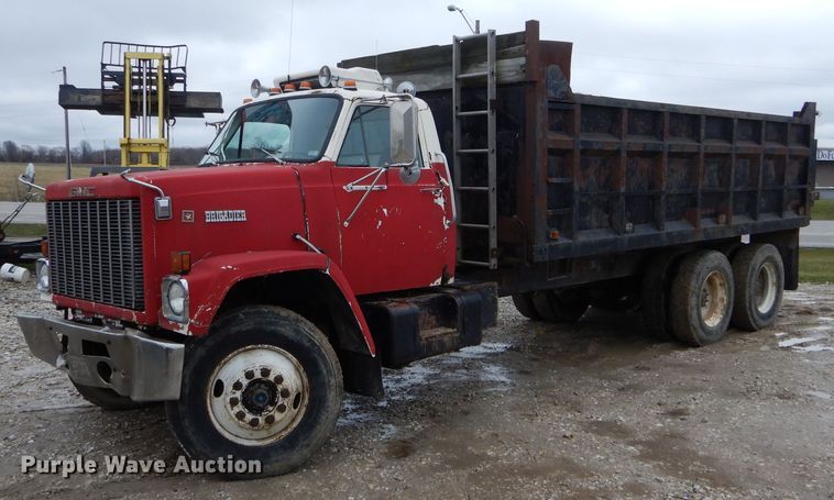 1984 GMC Brigadier dump truck - DF3027